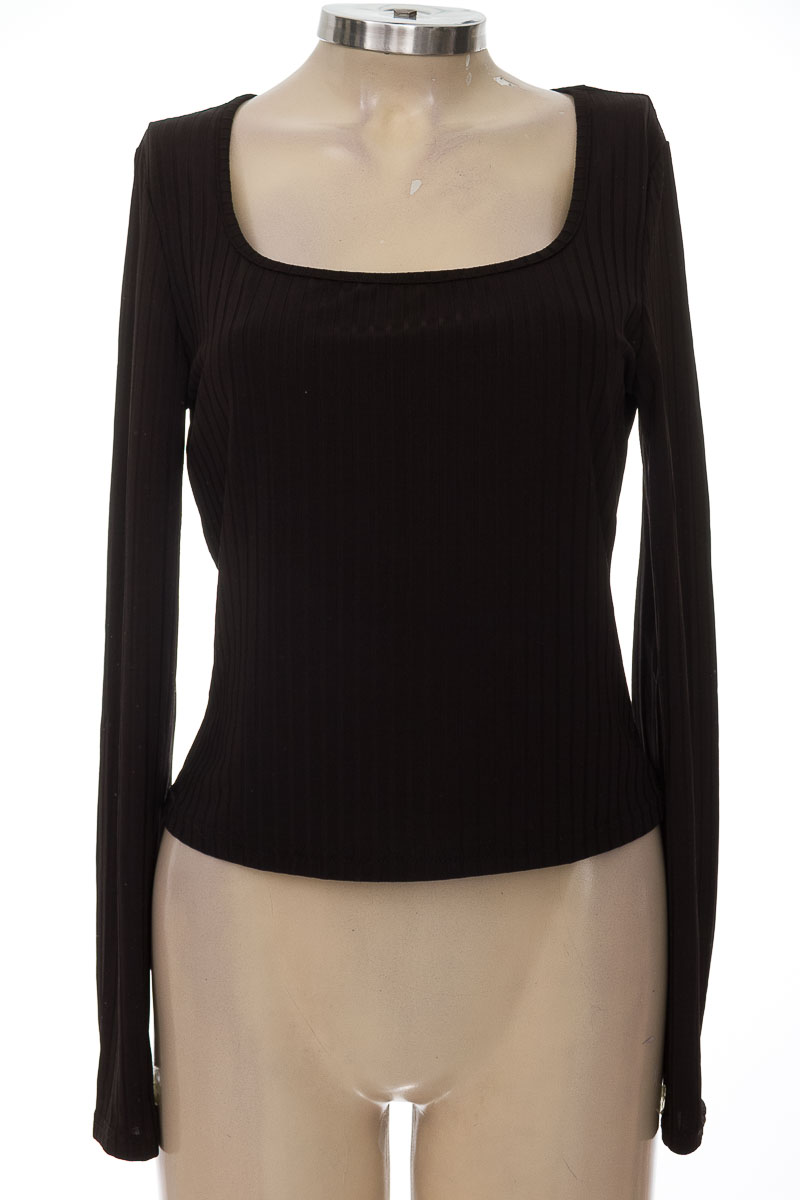 Top / Camiseta color Negro - Shein