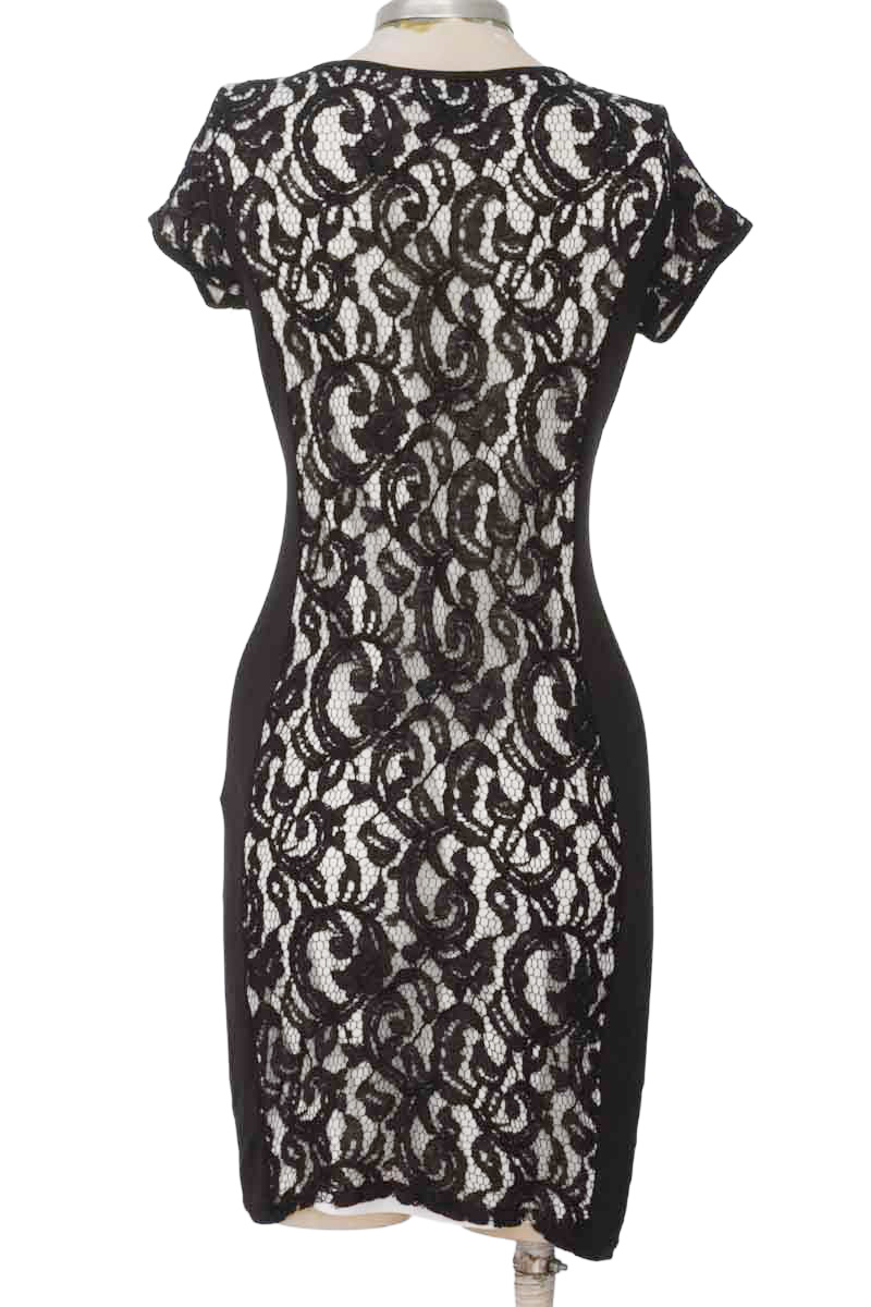 Vestido / Enterizo color Negro - Zoara