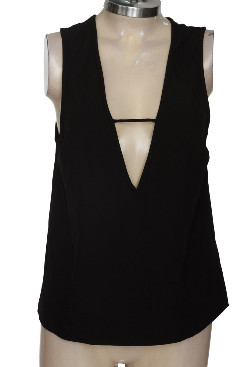 Blusa color Negro - TOBI