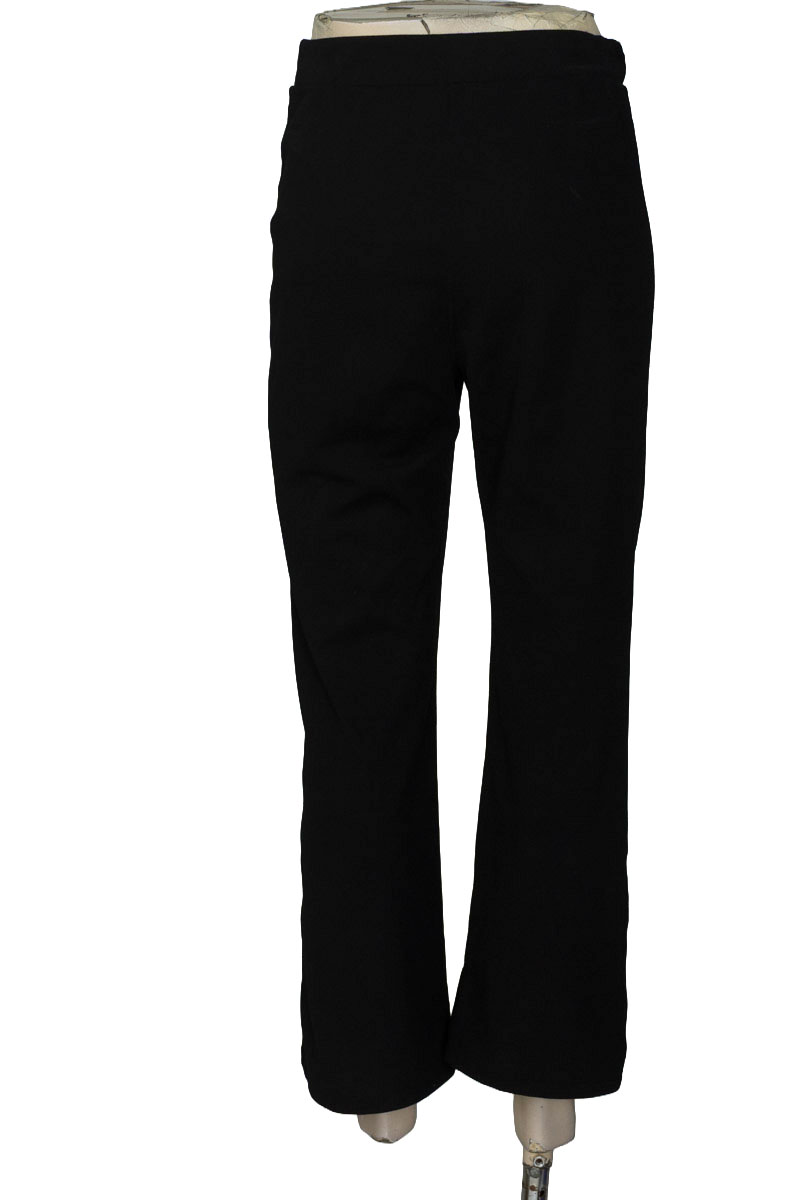 Pantalones color Negro - HAUTE MONDE