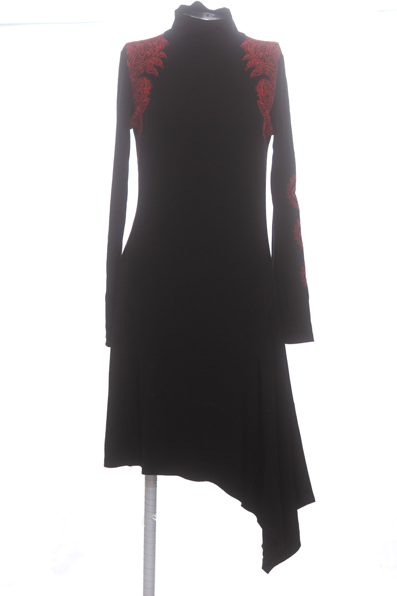Vestido / Enterizo color Negro - Desigual