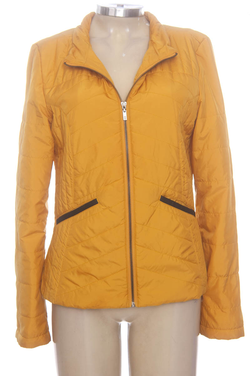Chaqueta / Abrigo color Mostaza - Esprit