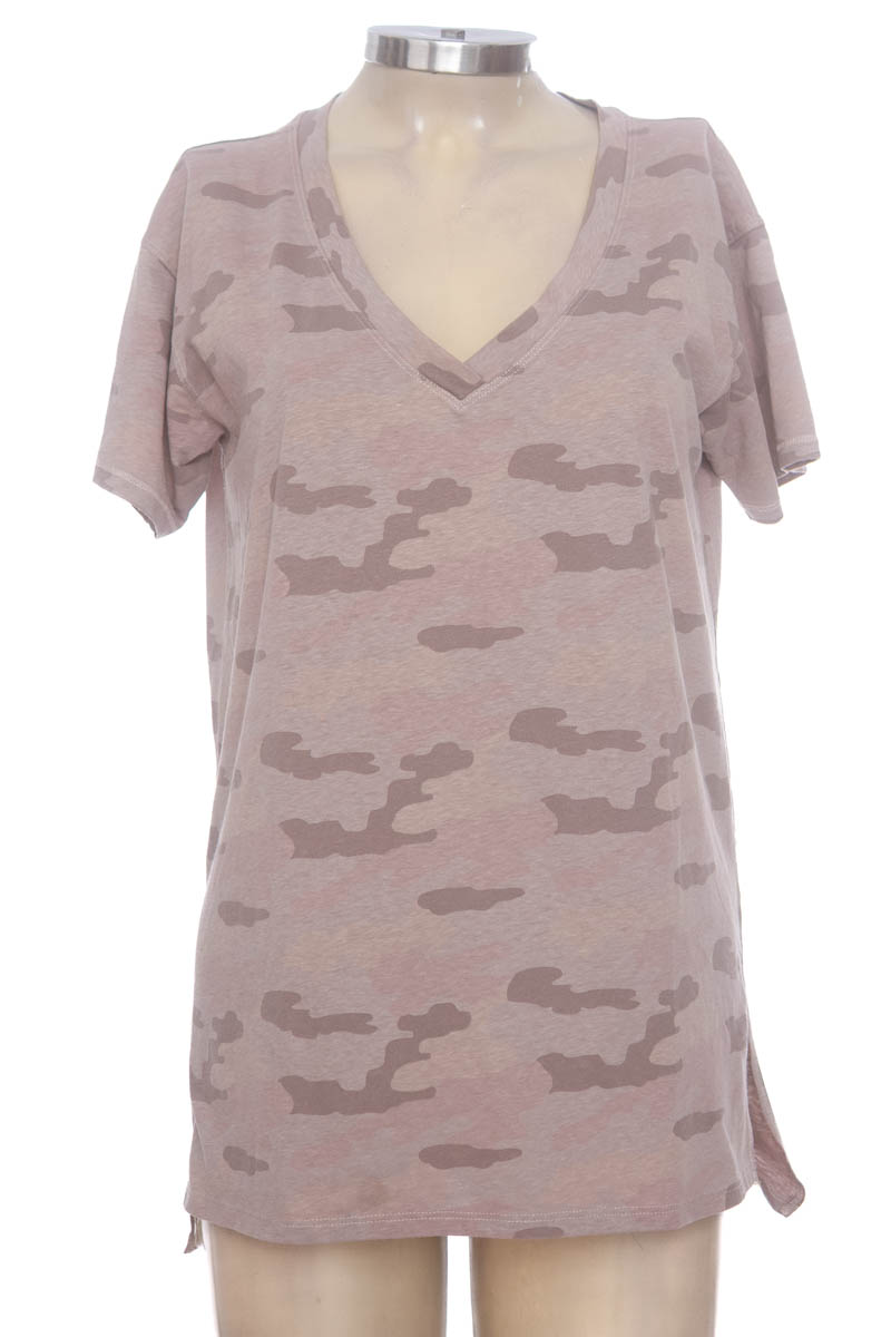 Top / Camiseta color Rosado - American Eagle