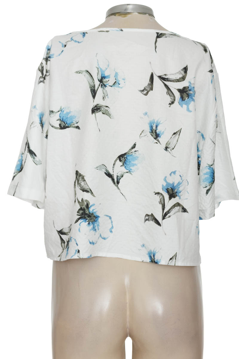 Blusa color Blanco - Closeando