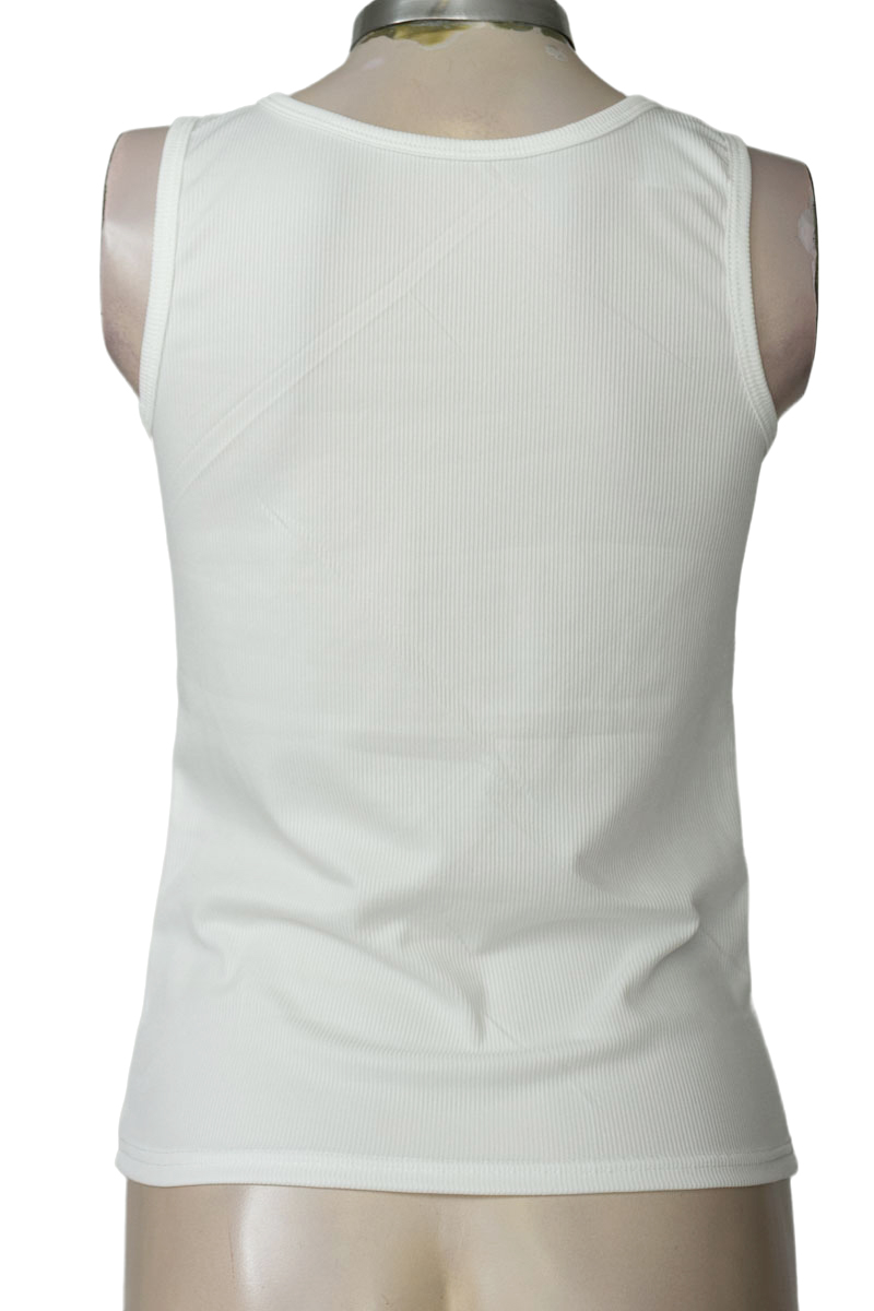 Top / Camiseta color Blanco - Closeando