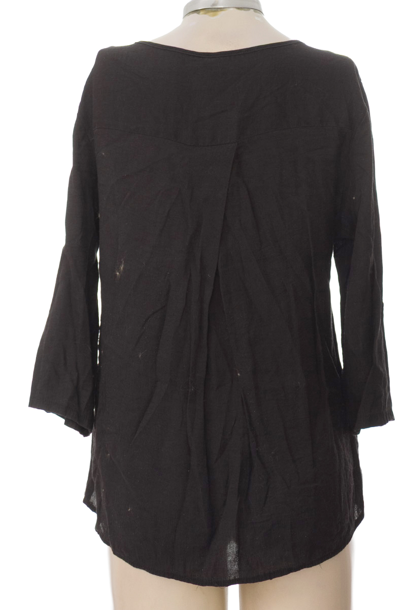 Blusa color Negro - Closeando