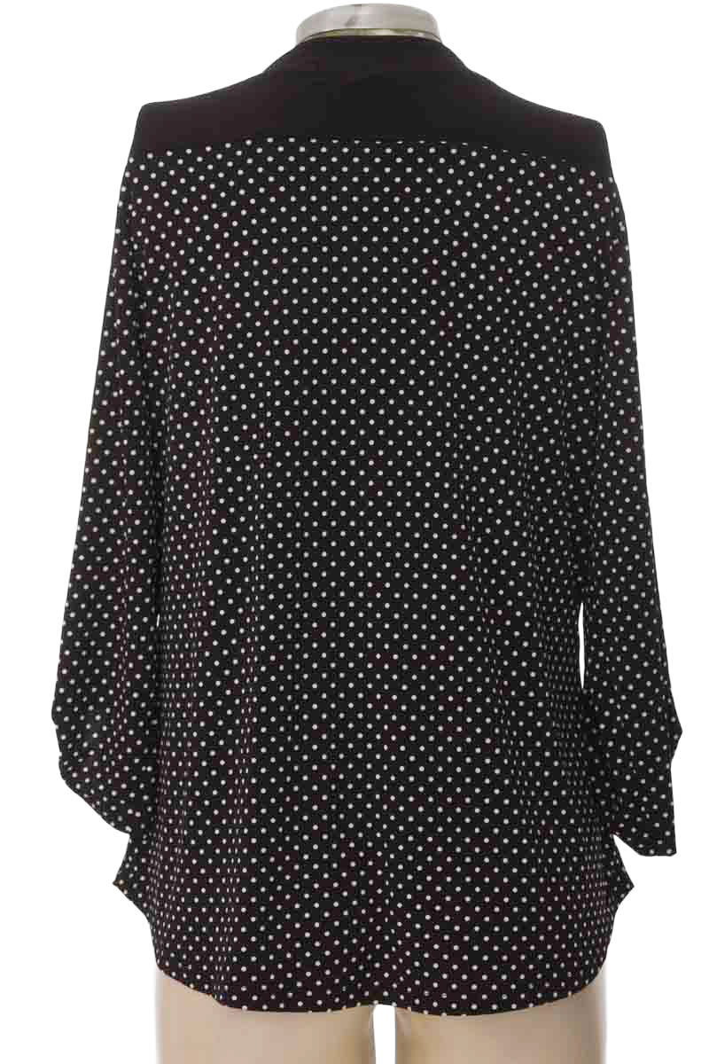 Blusa color Negro - Closeando