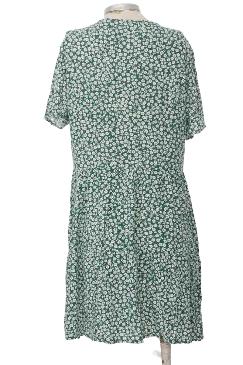 Vestido / Enterizo color Verde - Divided by H&M