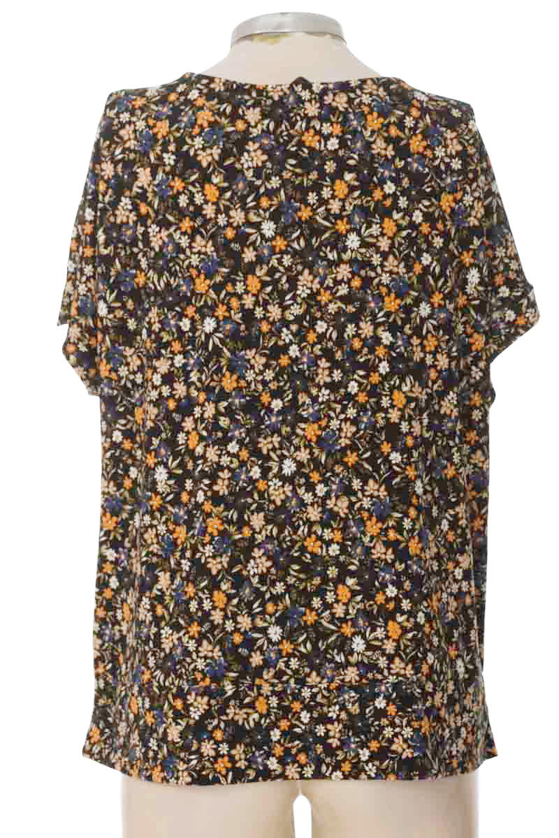 Blusa color Negro - Flower & Feather