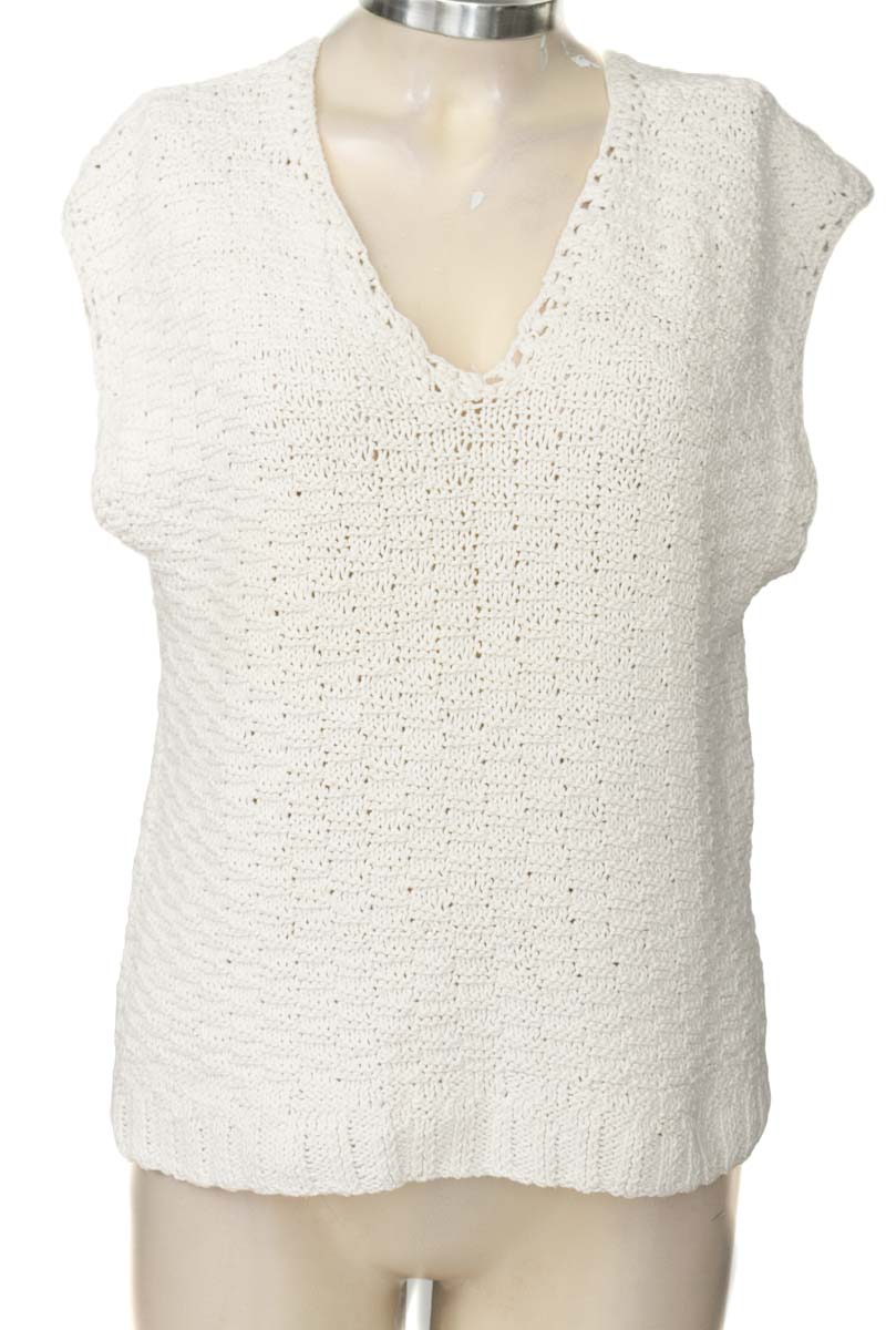 Top / Camiseta color Beige - Closeando