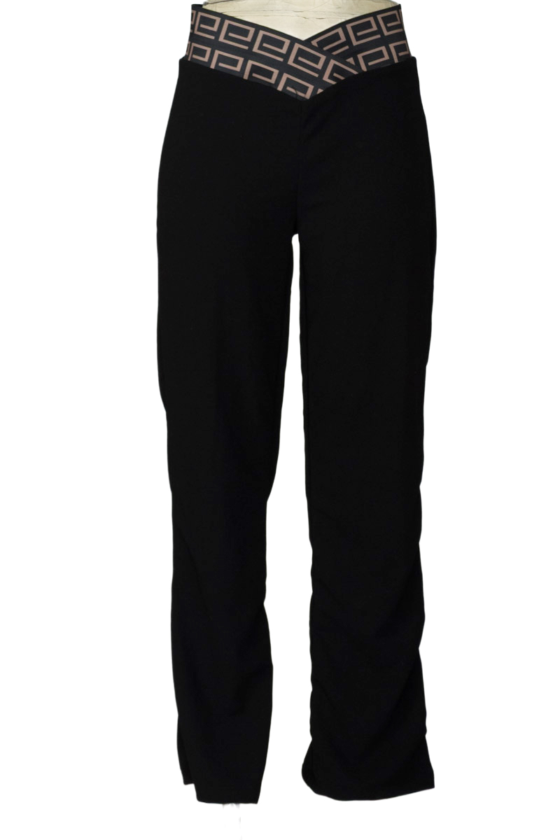 Pantalones color Negro - Closeando