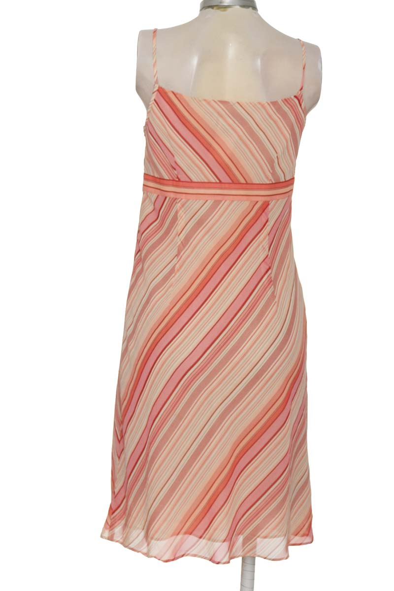 Vestido / Enterizo color Rosado - Loft