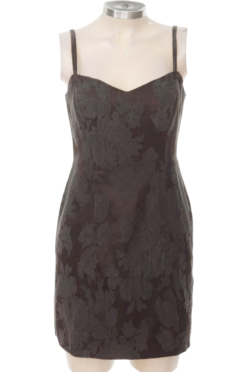 Vestido / Enterizo color Negro - Closeando