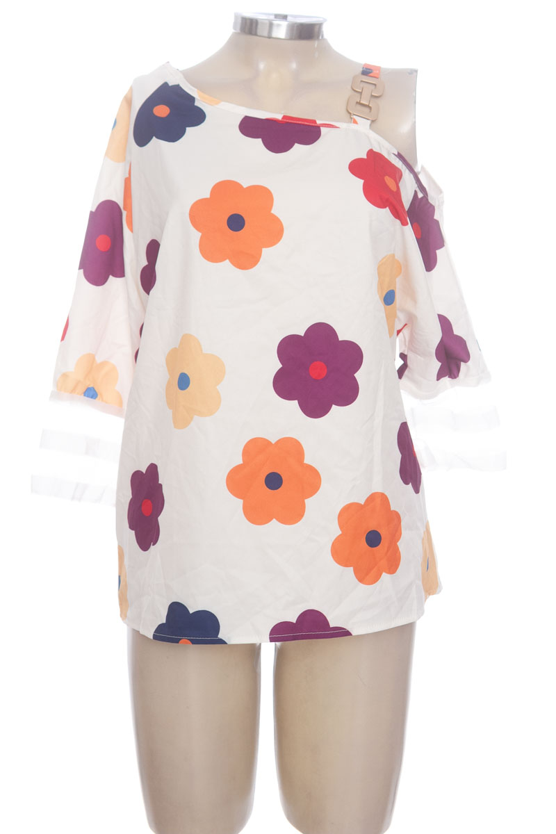 Blusa color Blanco - Closeando