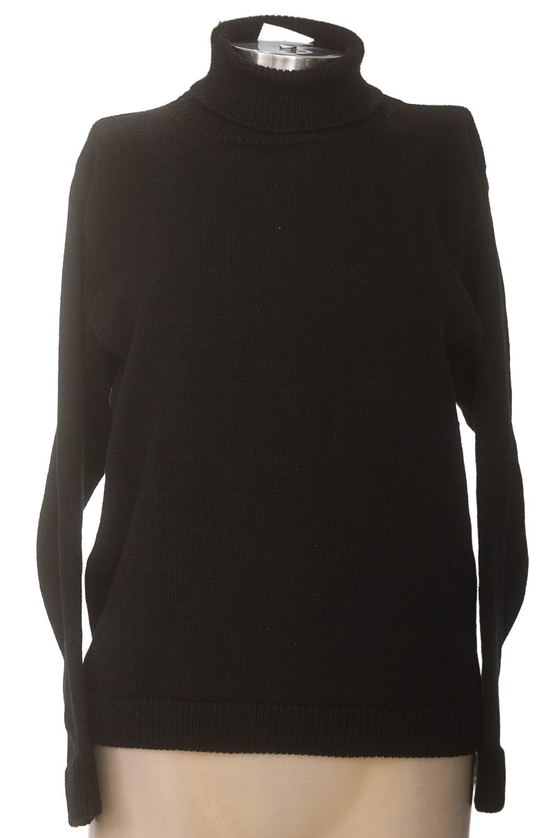 Sweater color Negro - Closeando
