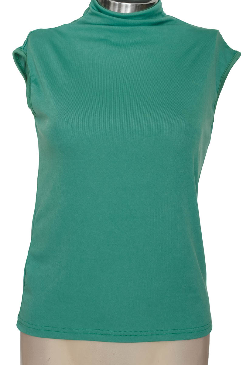 Top / Camiseta color Verde - Closeando