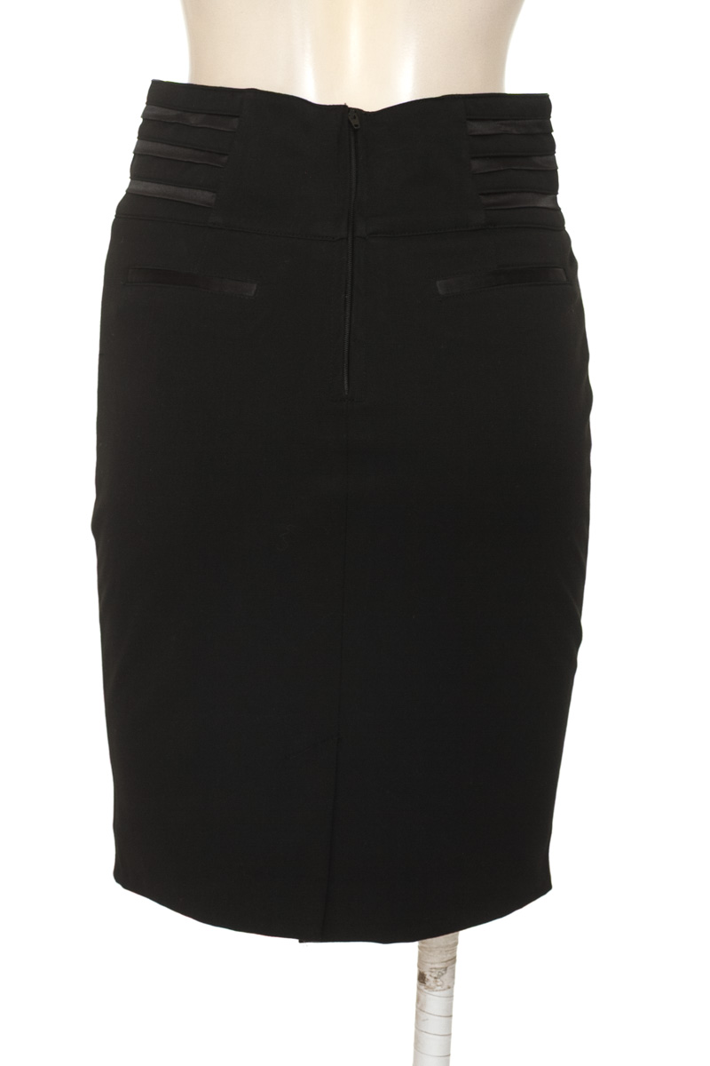 Falda color Negro - XUSS