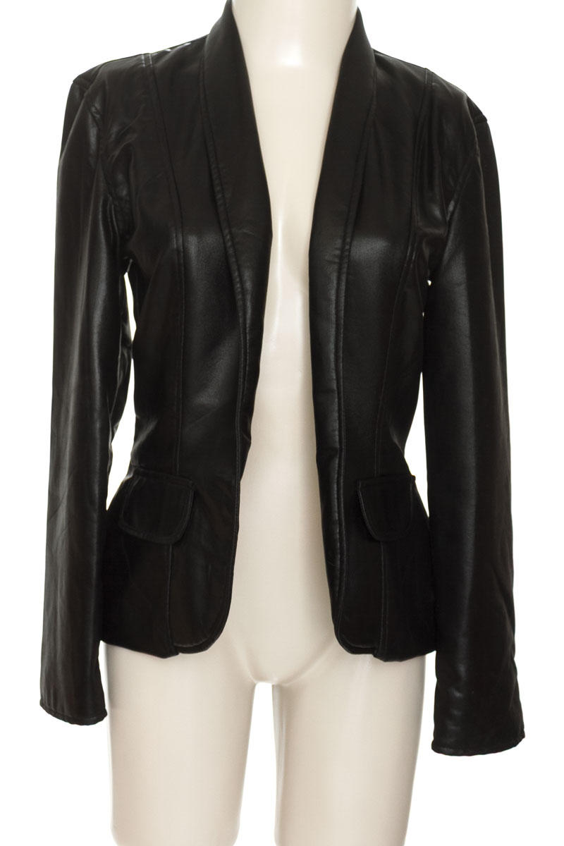 Chaqueta / Abrigo color Negro - Closeando