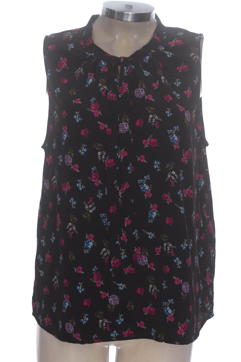 Blusa color Negro - Basement