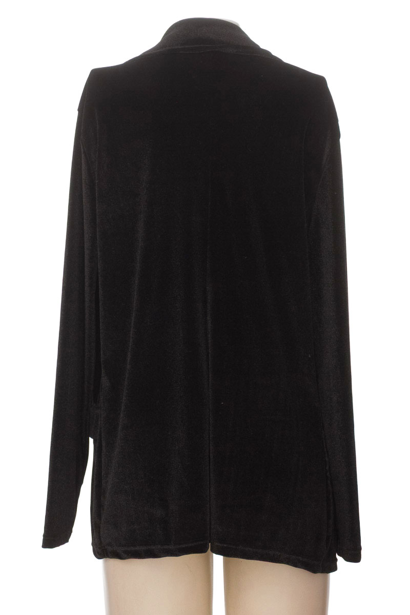 Chaqueta / Abrigo color Negro - Closeando