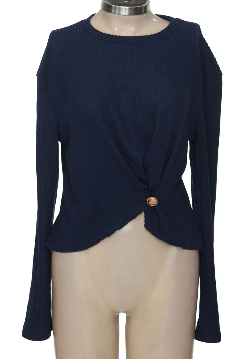 Sweater color Azul - Closeando