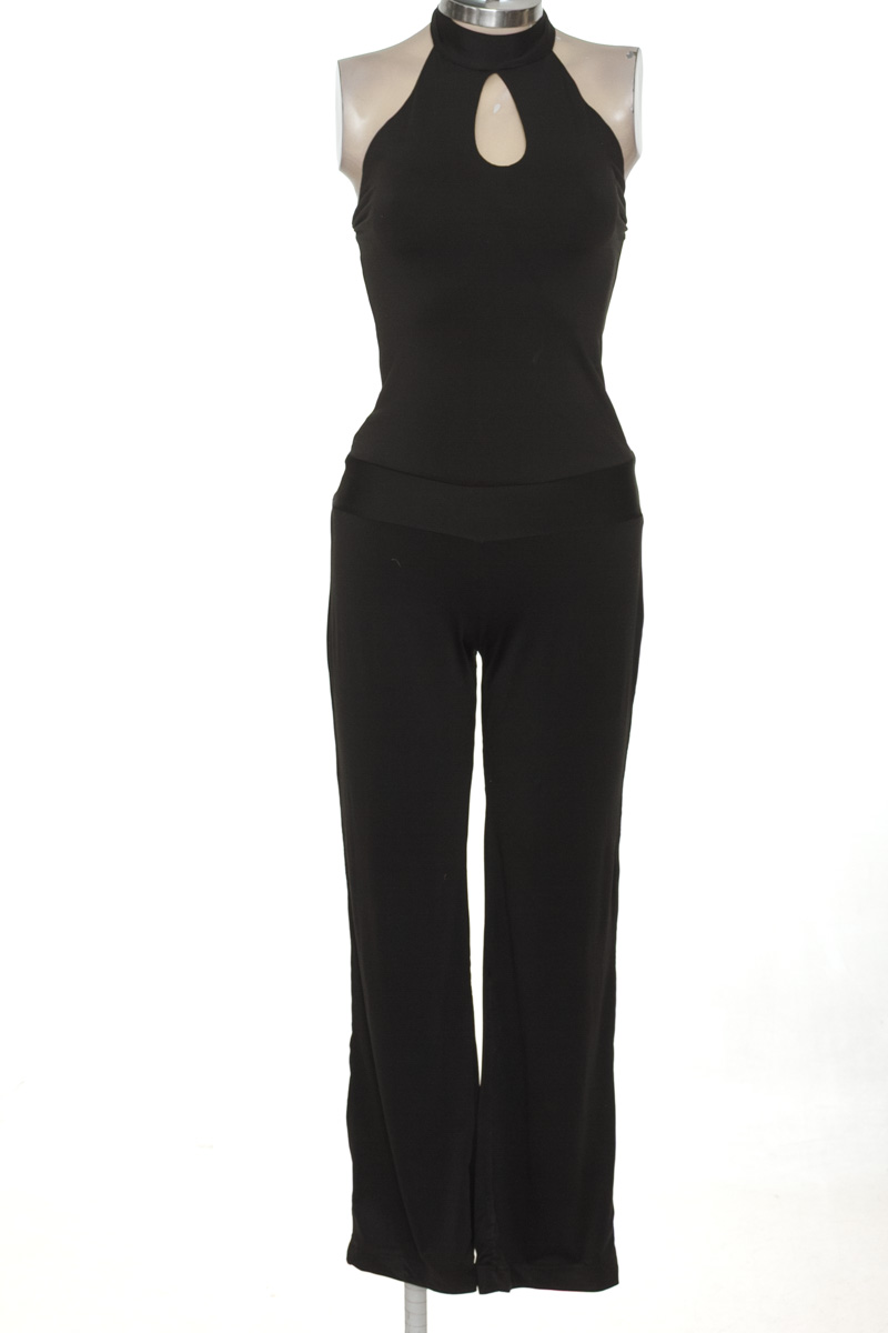 Vestido / Enterizo color Negro - Closeando