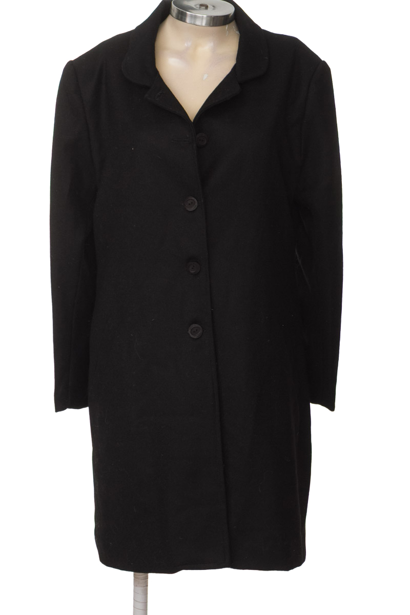 Chaqueta / Abrigo color Negro - Closeando