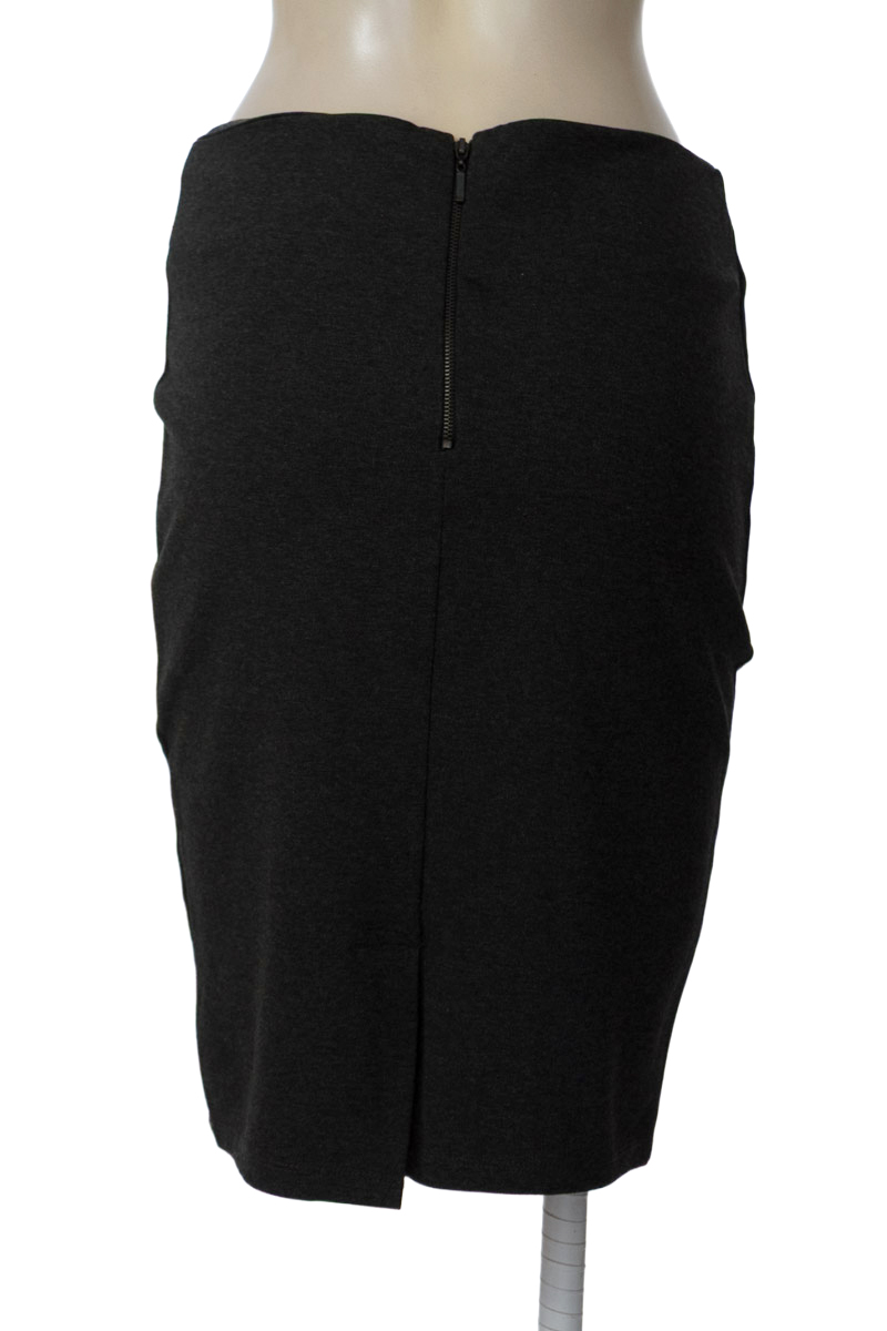 Falda color Gris - Zara