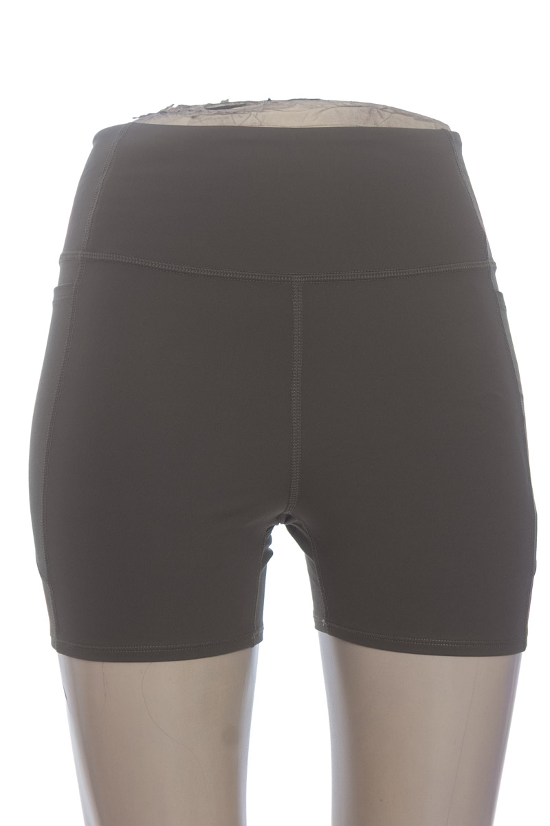 Ropa Deportiva / Salida de Baño color Verde - H&M