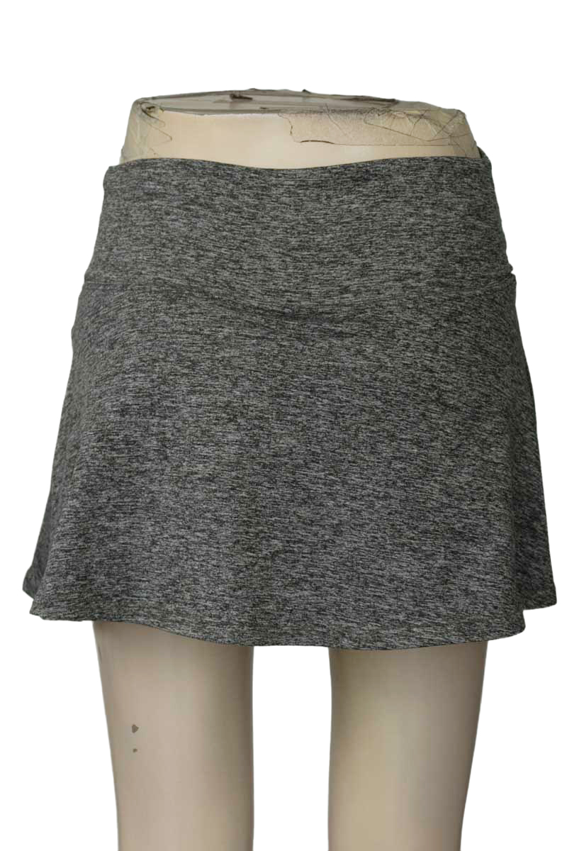 Ropa Deportiva / Salida de Baño color Gris - Closeando