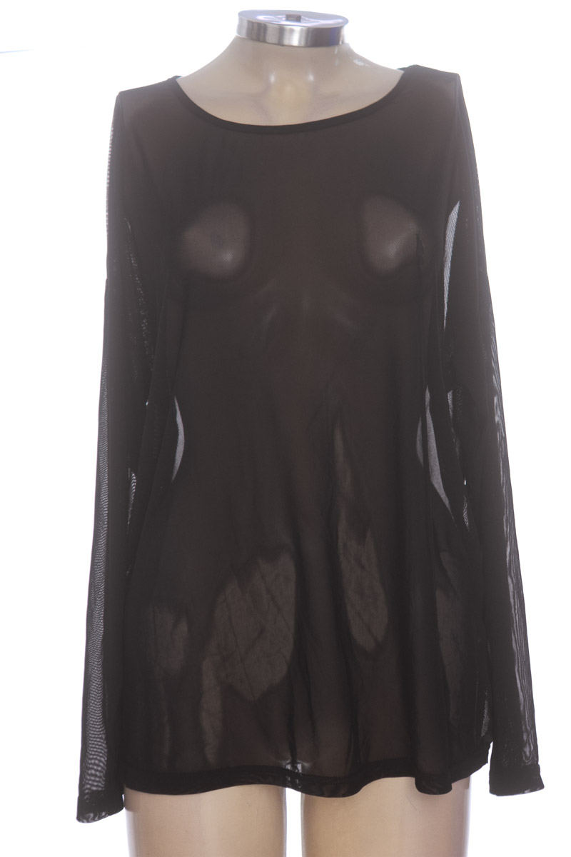 Top / Camiseta color Negro - Dazy