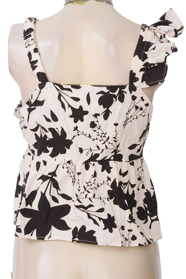 Top / Camiseta color Rosado - Arkitect