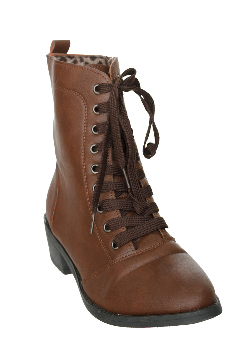 Zapatos color Café - Closeando
