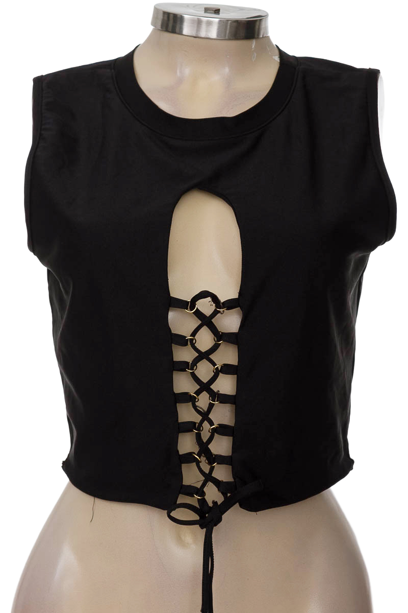 Top / Camiseta color Negro - Kazabe