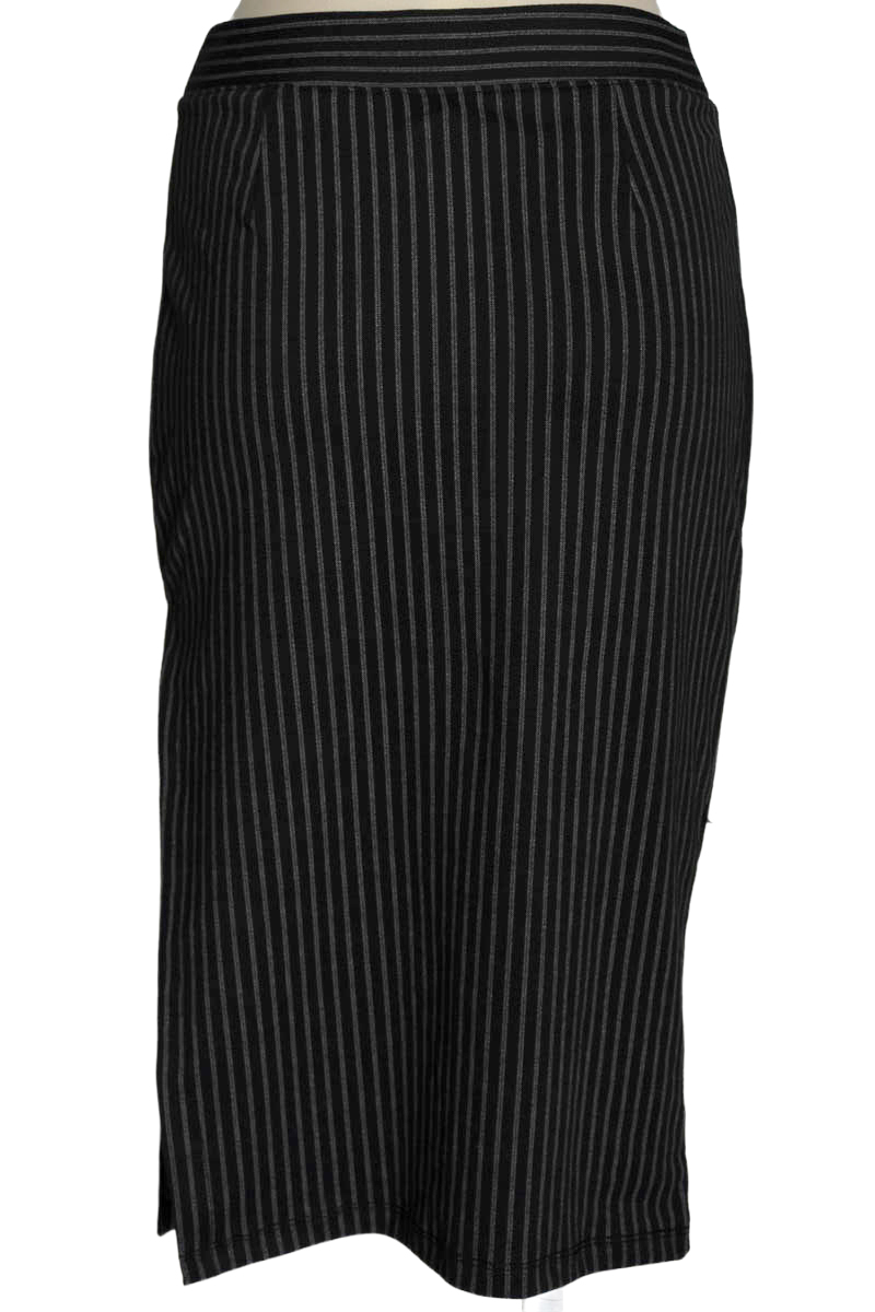 Falda color Negro - Closeando