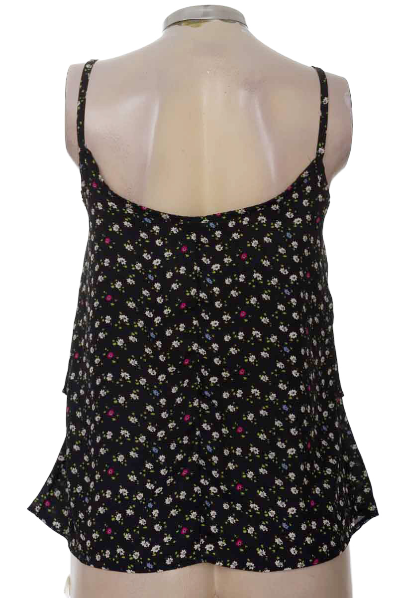 Top / Camiseta color Negro - Elvira Burgos