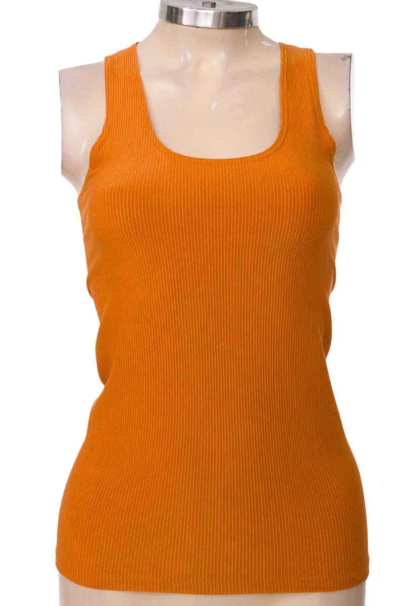 Top / Camiseta color Café - Casual By Croydon