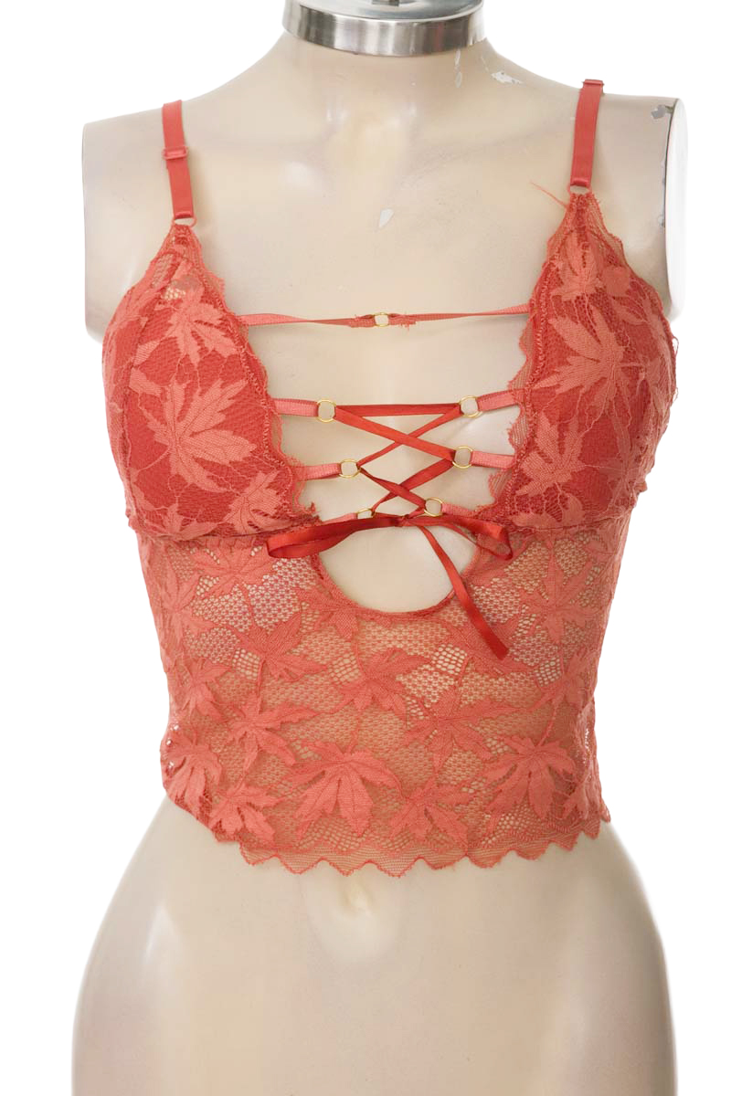 Top / Camiseta color Naranja - Closeando