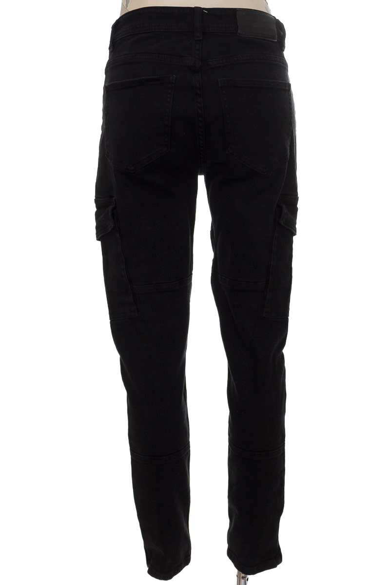 Jean color Negro - Basement