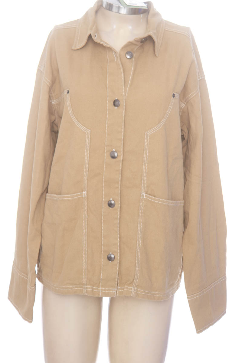 Chaqueta / Abrigo color Café - Divided by H&M
