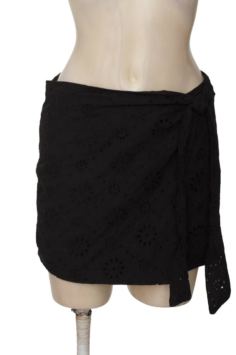 Falda color Negro - Closeando