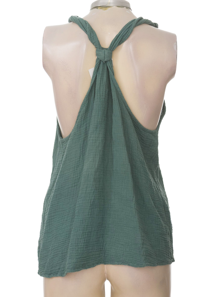 Top / Camiseta color Verde - Arkitect