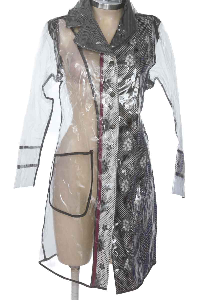 Chaqueta / Abrigo color Negro - Bendita Seas