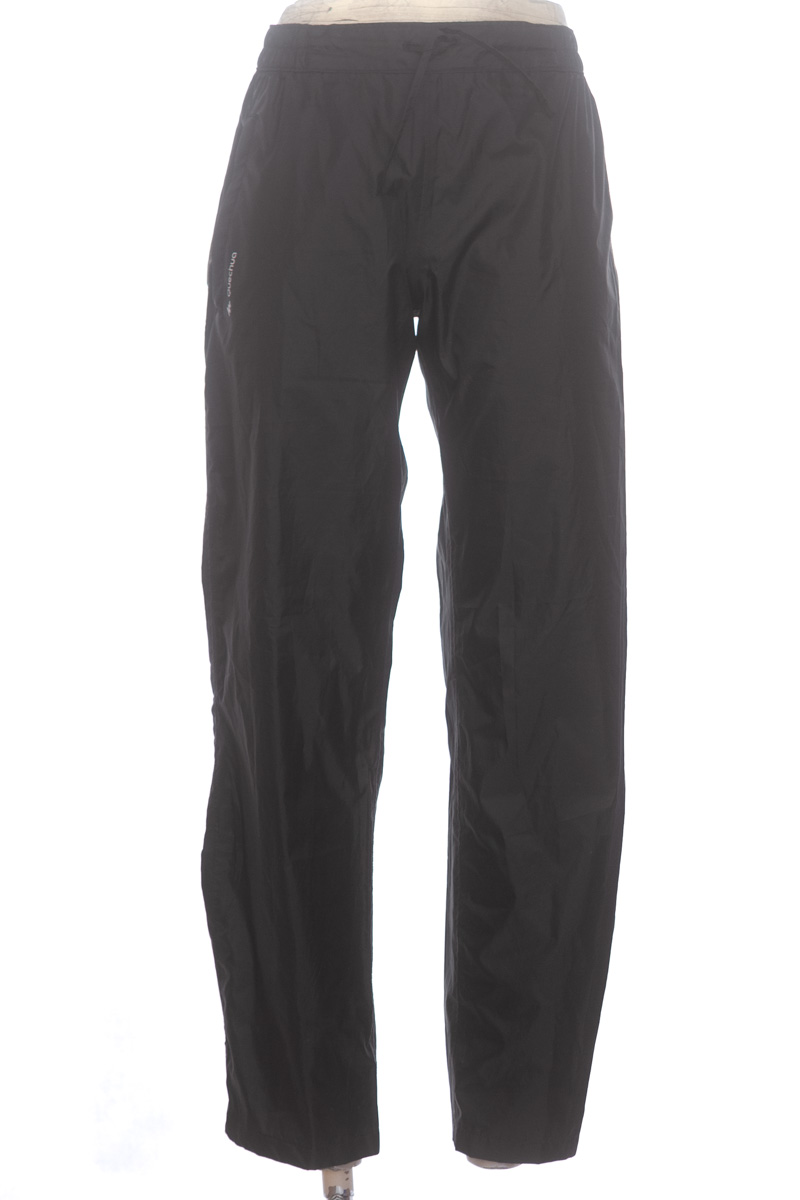 Ropa Deportiva / Salida de Baño color Negro - Quechua
