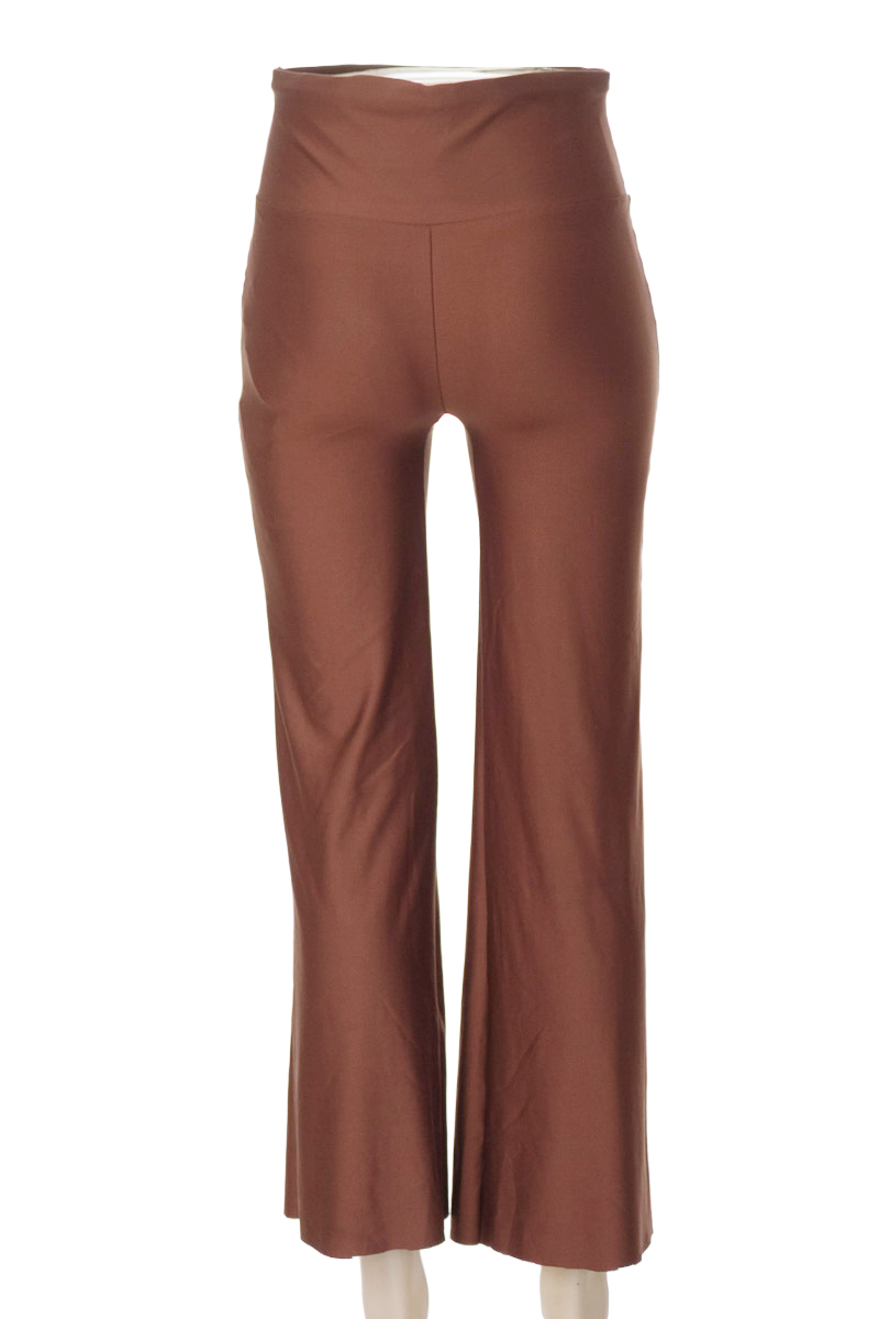 Pantalones color Café - Closeando