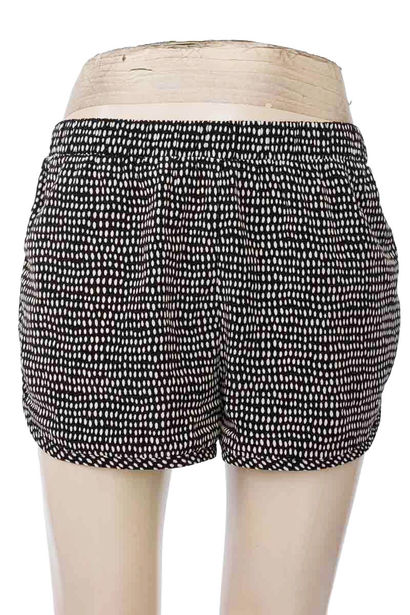 Short color Negro - Forever 21