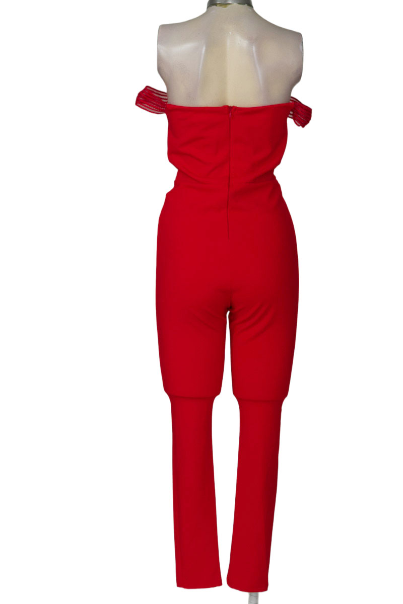 Vestido / Enterizo color Rojo - Luxxel