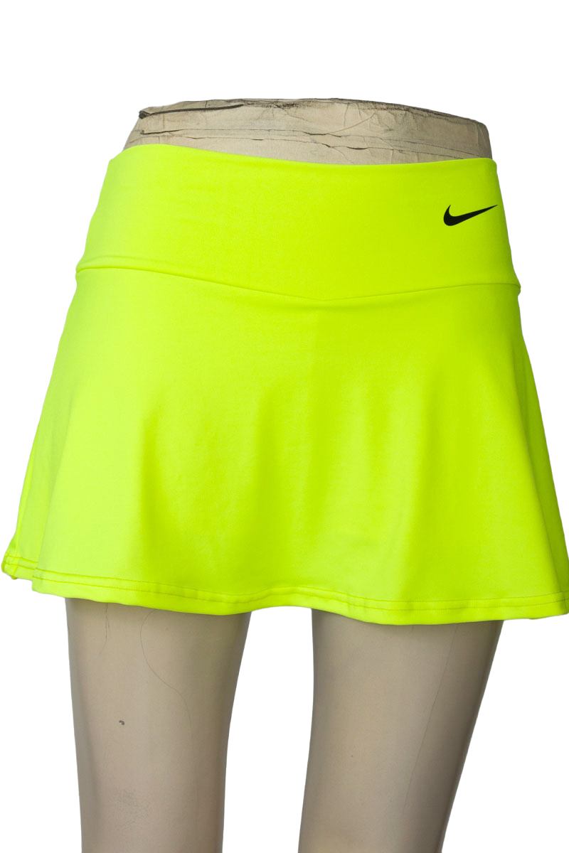 Ropa Deportiva / Salida de Baño color Verde - Closeando