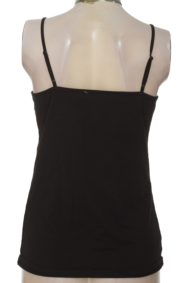 Top / Camiseta color Negro - Loft