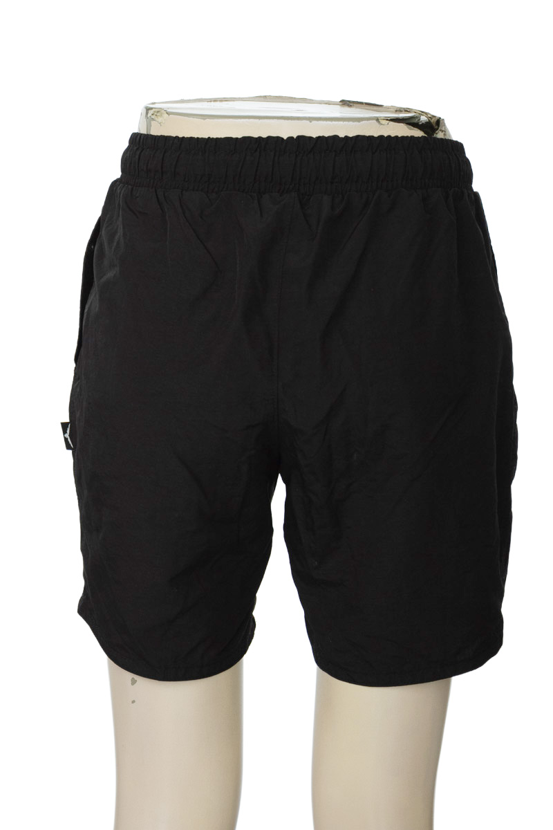 Ropa Deportiva color Negro - Spw